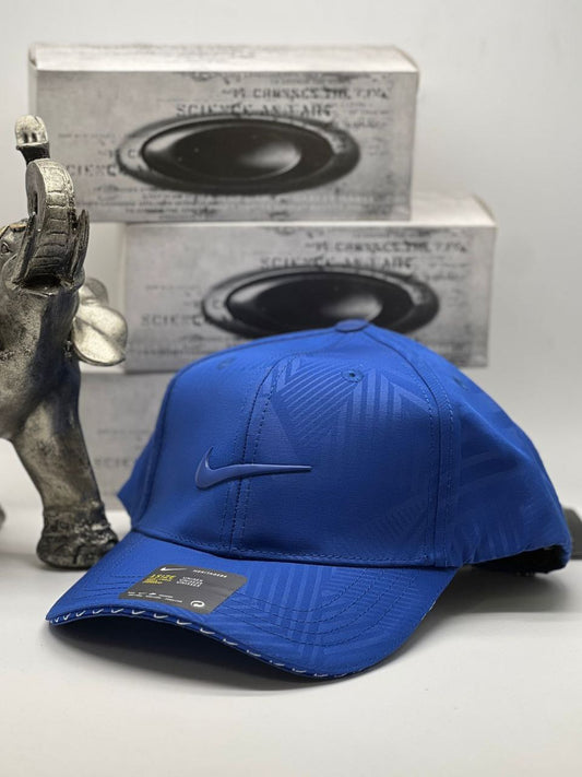 GORRA URBANA “NEVER OFF” – Edición Limitada